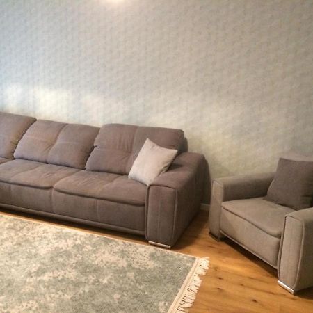 Flori De Iulie Apartamente Брашов Экстерьер фото