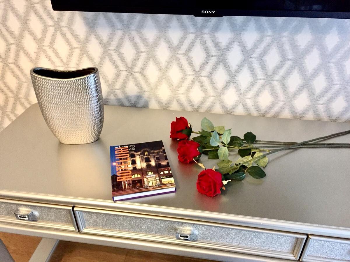 Flori De Iulie Apartamente Брашов Экстерьер фото