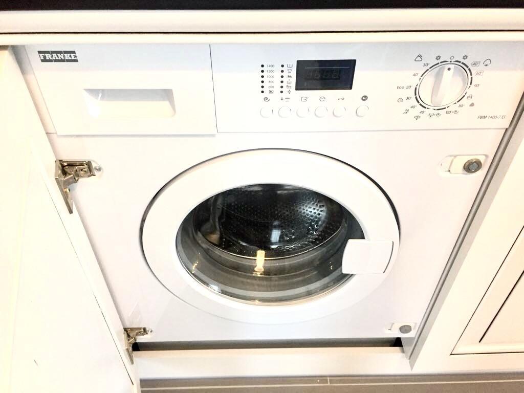 Flori De Iulie Apartamente Брашов Экстерьер фото