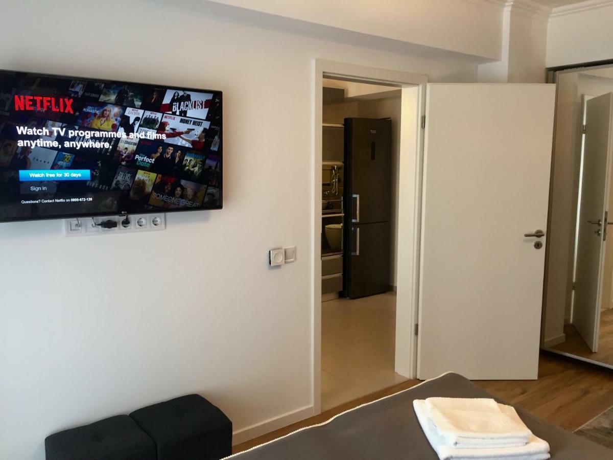 Flori De Iulie Apartamente Брашов Экстерьер фото